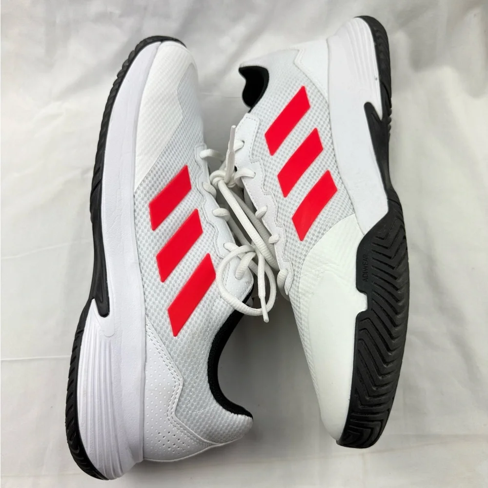 adidas White and Red Sneakers - Picture 4 of 8